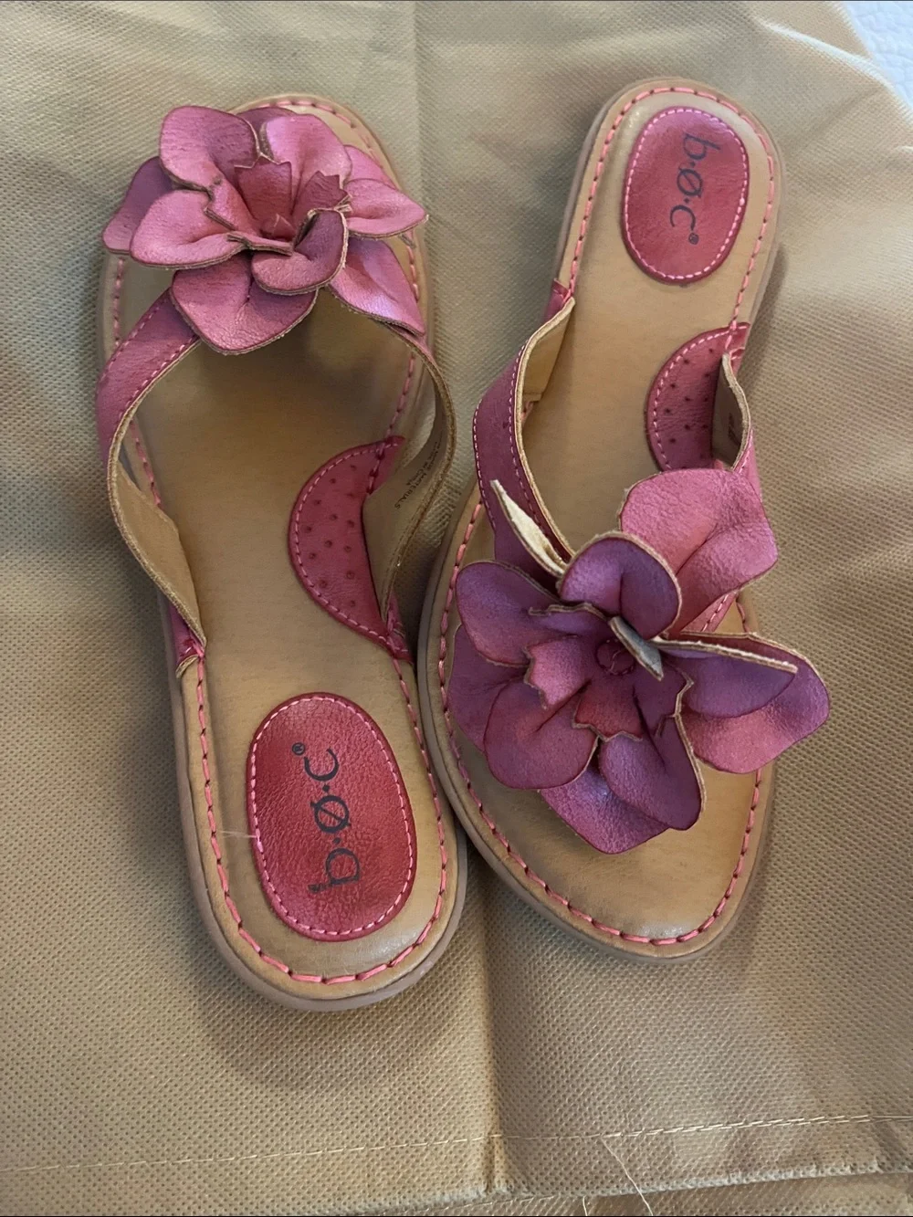 b.o.c. Pink Floral Leather Slide Sandals